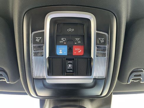 New 2026 RAM 3500 Laramie AWD/4WD image 30