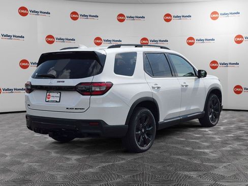 New 2026 Honda Pilot Black Edition image 5