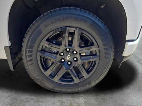 Used 2022 Chevrolet Silverado 1500 Custom w/ Rally Edition AWD/4WD image 40
