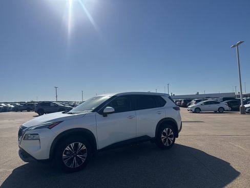 Certified 2023 Nissan Rogue SV image 10