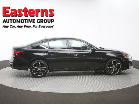 Used 2024 Nissan Altima 2.5 SR FWD image 44