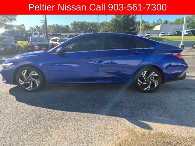 Used 2024 Hyundai Elantra SEL w/ Convenience Package FWD image 2