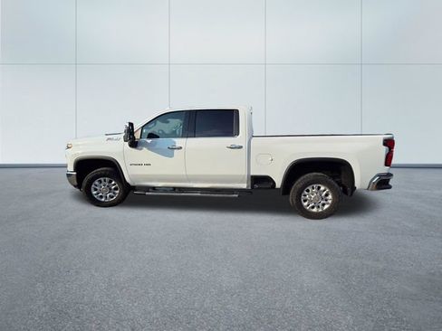 Used 2024 Chevrolet Silverado 2500 LTZ w/ LTZ Convenience Package AWD/4WD image 4
