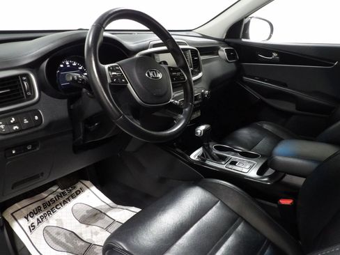Used 2019 Kia Sorento SX w/ SX Touring Package FWD image 10