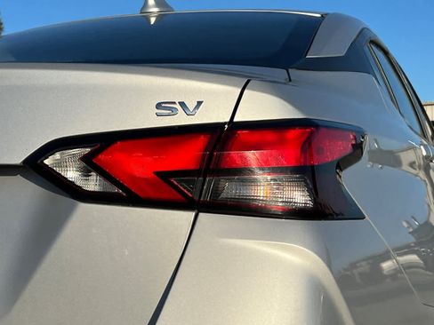 Used 2023 Nissan Versa SV image 15