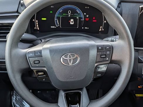 Used 2026 Toyota Camry LE FWD image 12