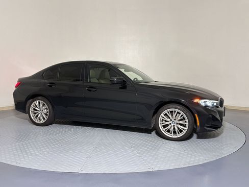 Used 2023 BMW 330i Sedan w/ Driving Assistance Package RWD image 7