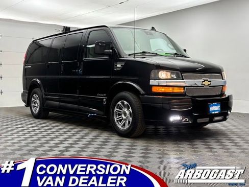 Used 2020 Chevrolet Express 2500 Explorer Limited SE w/ Enhanced Convenience Package image 1