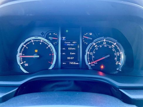 Used 2022 Toyota 4Runner TRD Off-Road Premium image 15