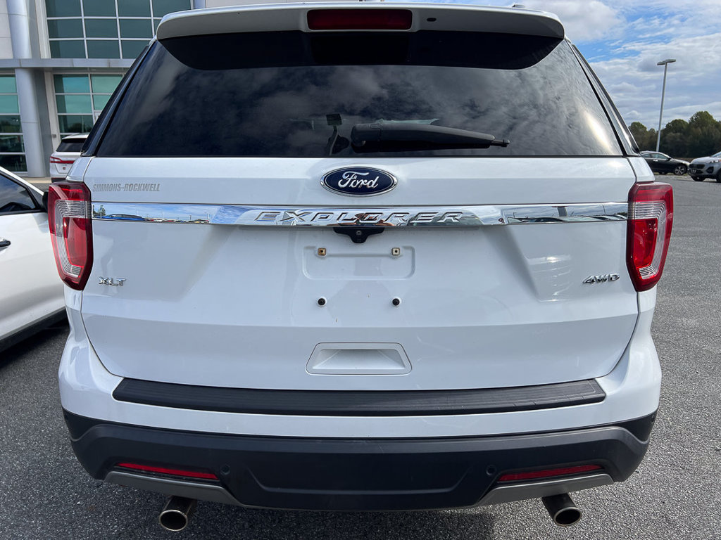 Used 2019 Ford Explorer XLT w/ Equipment Group 201A AWD/4WD image 4