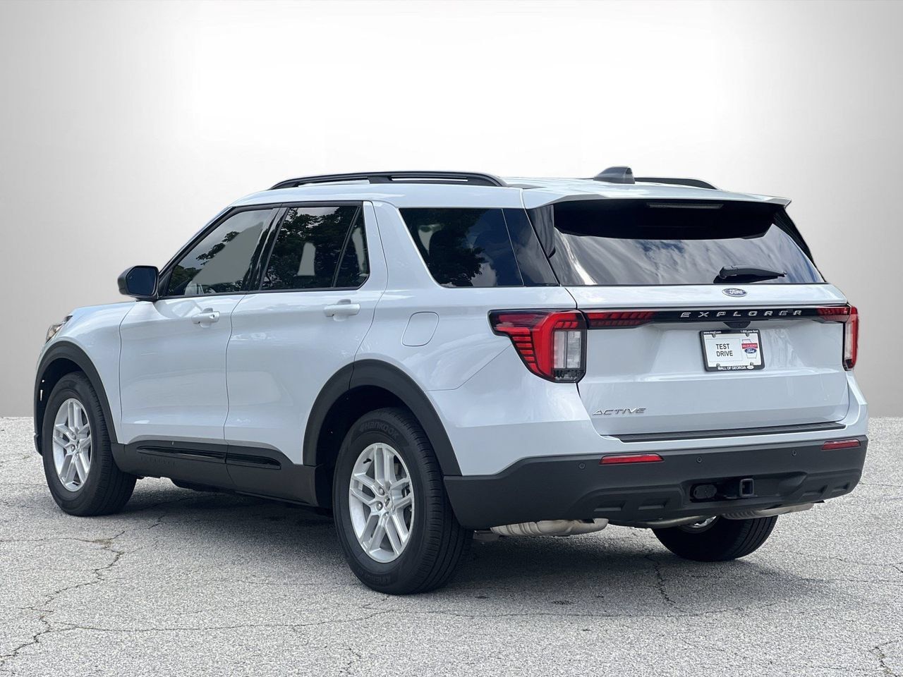 New 2026 Ford Explorer Active RWD image 21