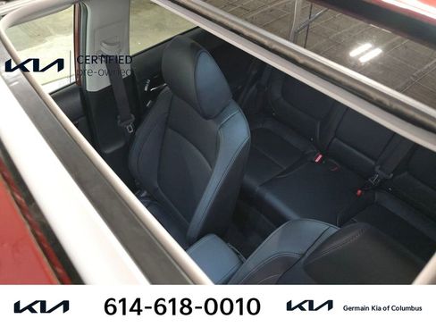 Certified 2025 Kia Seltos SX AWD/4WD image 22
