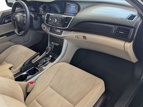 Used 2015 Honda Accord Hybrid Sedan image 15