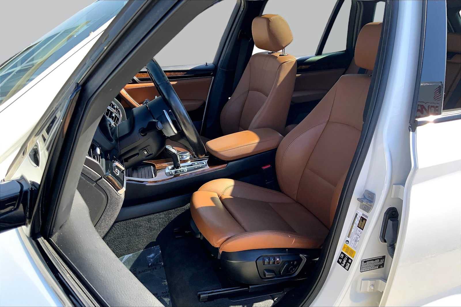 Used 2017 BMW X3 xDrive28i AWD/4WD image 9