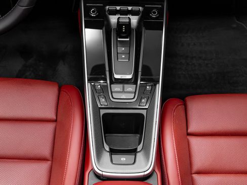 Used 2021 Porsche 911 Turbo S image 29