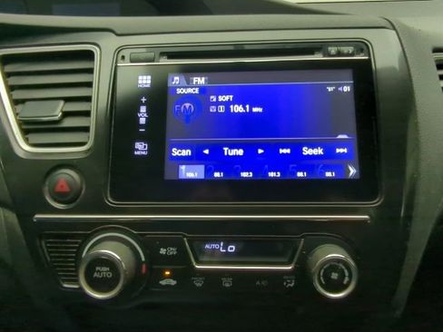 Used 2015 Honda Civic SE image 15