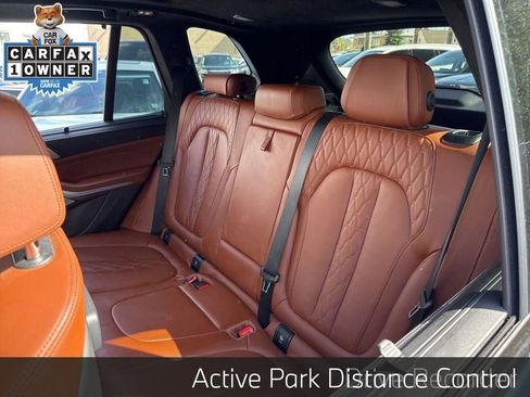 Used 2021 BMW X5 M50i w/ Executive Package image 29