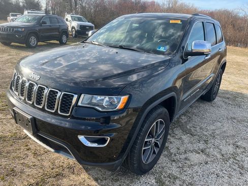 Used 2018 Jeep Grand Cherokee Limited image 3