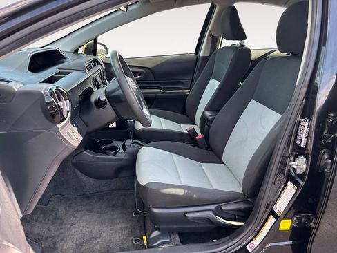Used 2016 Toyota Prius C Persona Series FWD image 22