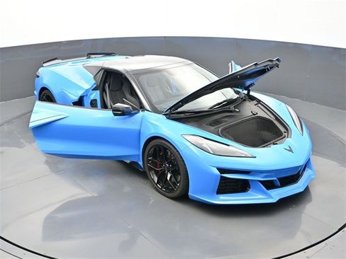 Used 2025 Chevrolet Corvette Z06 image 28