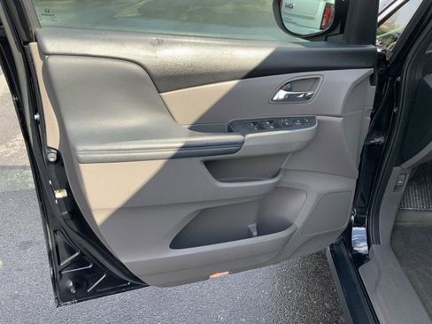Used 2015 Honda Odyssey EX-L image 18