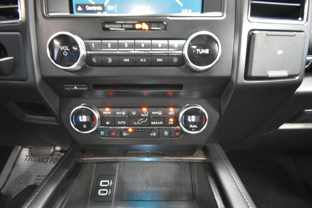 Used 2018 Ford Expedition Max Limited w/ Equipment Group 302A AWD/4WD image 17