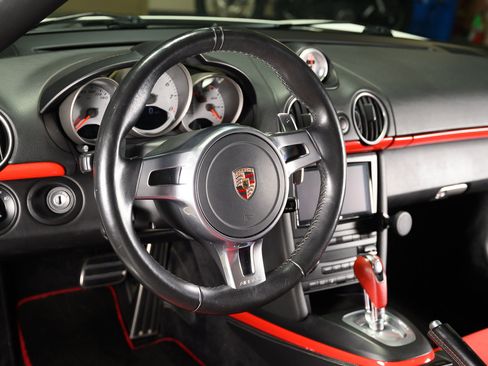 Used 2009 Porsche Cayman S image 31