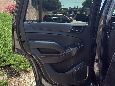 Used 2017 GMC Yukon SLE w/ Convenience Package RWD image 35