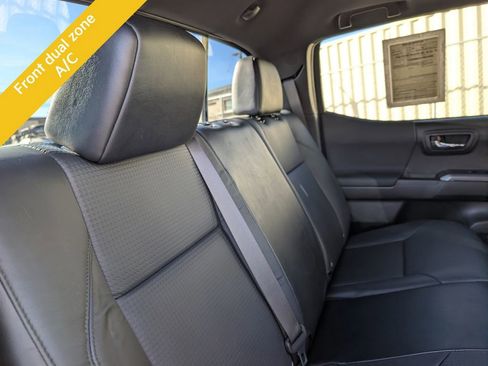 Used 2022 Toyota Tacoma TRD Off-Road w/ TRD Premium Off Road Package image 19