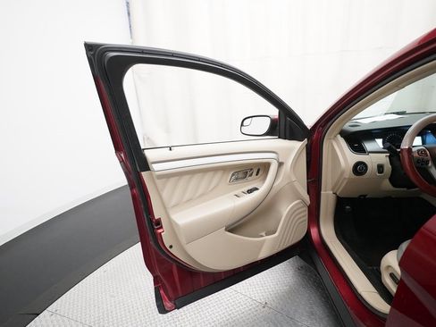 Used 2016 Ford Taurus SEL w/ Equipment Group 201A image 29