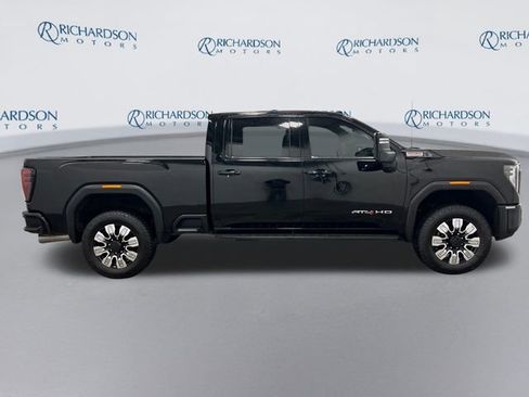 Used 2025 GMC Sierra 2500 AT4 w/ AT4 Premium Plus Package image 6