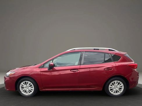 Used 2017 Subaru Impreza 2.0i Premium image 8