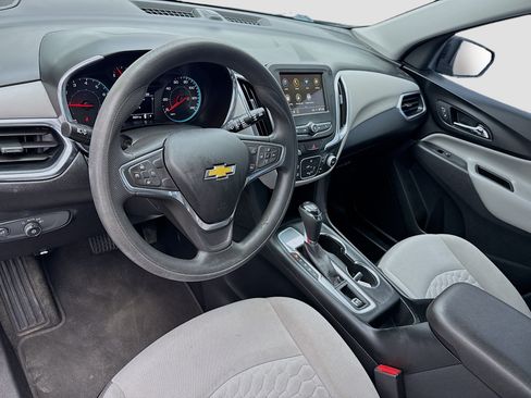 Used 2019 Chevrolet Equinox LS w/ LS Convenience Package FWD image 7