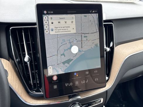 New 2026 Volvo XC60 B5 Plus w/ Protection Package Premier image 24