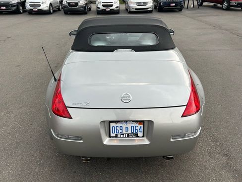 Used 2005 Nissan 350Z Touring image 20
