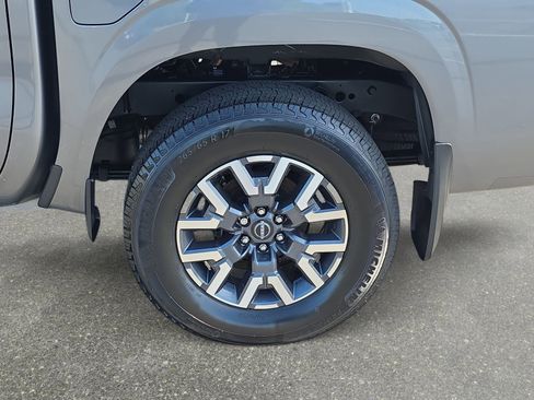 Used 2025 Nissan Frontier SL AWD/4WD image 33