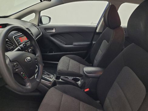 Used 2017 Kia Forte LX FWD image 17