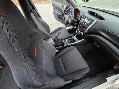 Used 2014 Subaru Impreza WRX Hatchback image 15