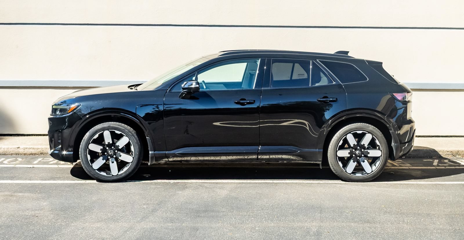 Used 2024 Honda Prologue Elite image 4