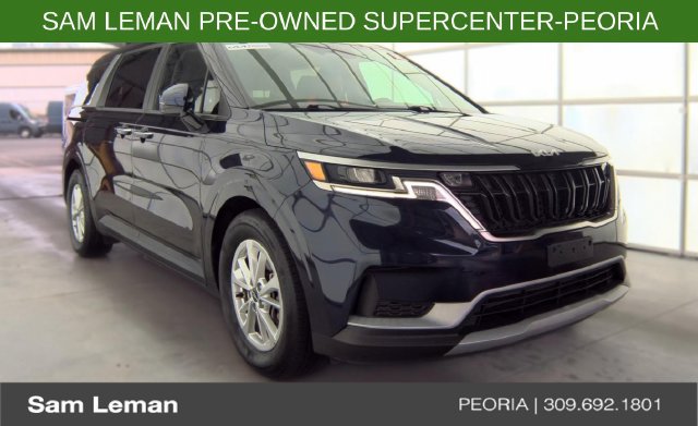 Used 2024 Kia Carnival LX FWD image 1