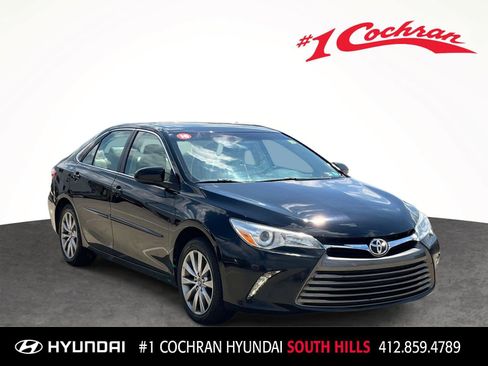 Used 2016 Toyota Camry XLE w/ Moonroof Package FWD image 1