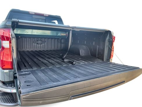 Certified 2025 Chevrolet Silverado 1500 LTZ AWD/4WD image 27