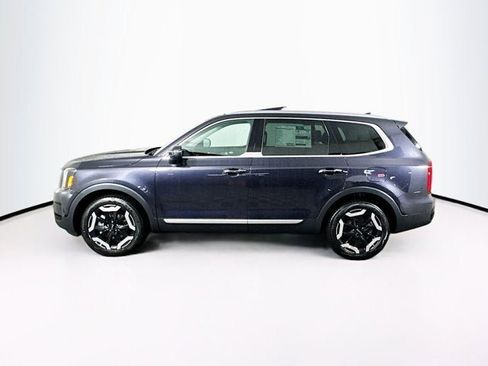 New 2025 Kia Telluride S image 8