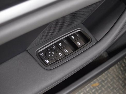 Used 2025 Porsche Taycan AWD/4WD image 18