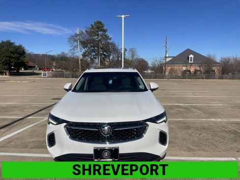 Used 2023 Buick Envision Avenir image 2