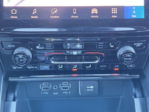 New 2025 Jeep Grand Cherokee L Limited w/ Black Appearance Package image 18