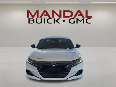 Used 2022 Honda Accord Sport image 2