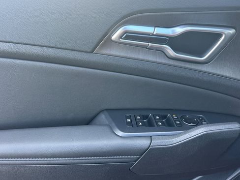 New 2026 Kia Sportage X-Line w/ X-Line Premium Package AWD/4WD image 7