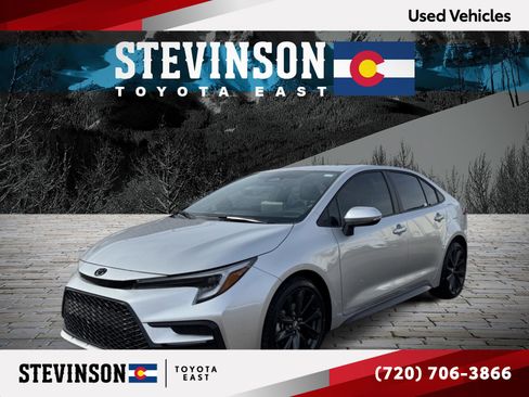 Used 2025 Toyota Corolla XSE image 1