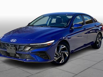 Used 2025 Hyundai Elantra Limited